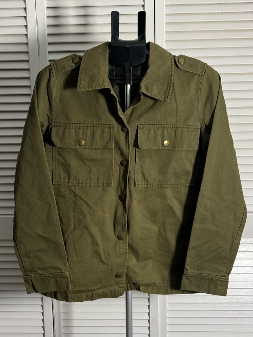 Women's Olive Utility Jacket with Front Flap Pockets